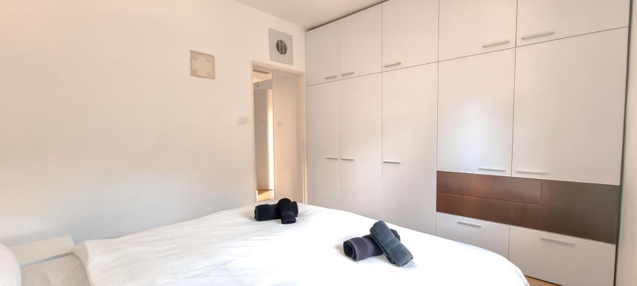 Bnbisrael Apartments - Kalisher Ophrys Tel Aviv Exteriör bild